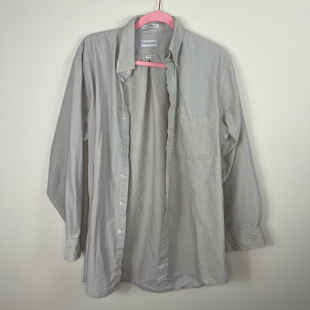 Van Heusen Pin Stripe Button Down Size 16 (32/33)